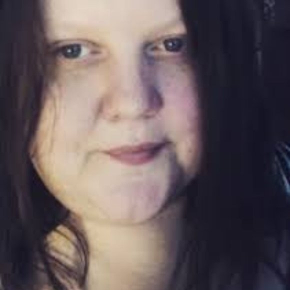 Meet your Posher, Kristy - Picture 1 of 1